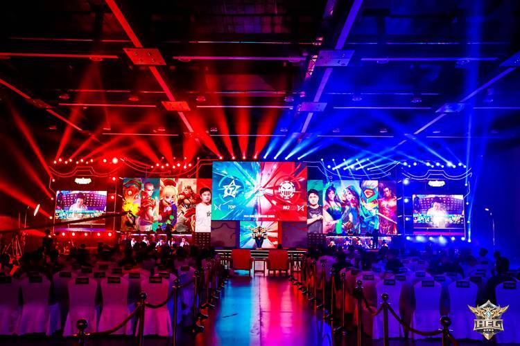 麻将糊了-今日電(diàn)竞推荐分析｜LPL常(cháng)规赛：WBG vs UP，BP博(bó)弈与战术碰撞解(jiě)读